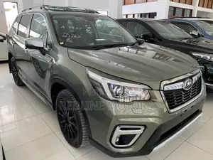 Subaru Forester 2.5i Limited AWD 2018 Green
