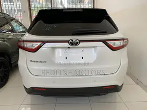Toyota Harrier 2.0 4WD 2018 Pearl