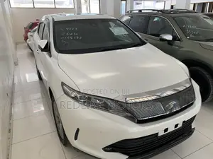 Toyota Harrier 2.0 4WD 2018 Pearl