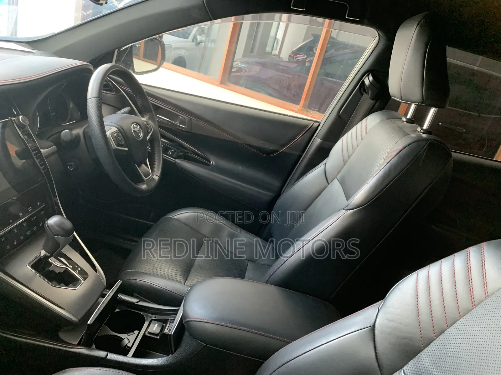 Toyota Harrier 2.0 4WD 2018 Maroon