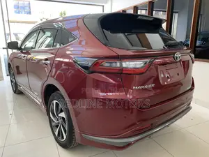 Toyota Harrier 2.0 4WD 2018 Maroon