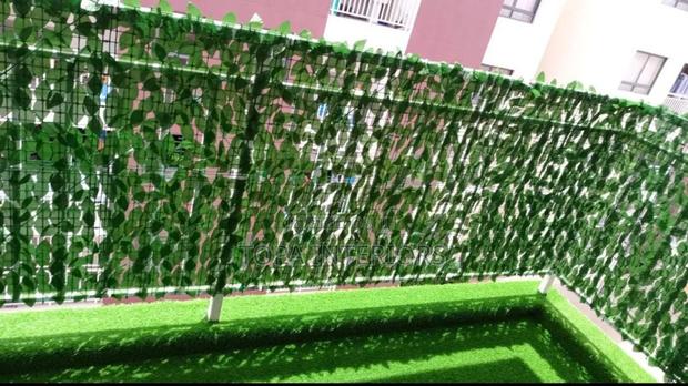 Meshed 1m by 3m Roll Beautiful Artificial Balcony Privacy Fence