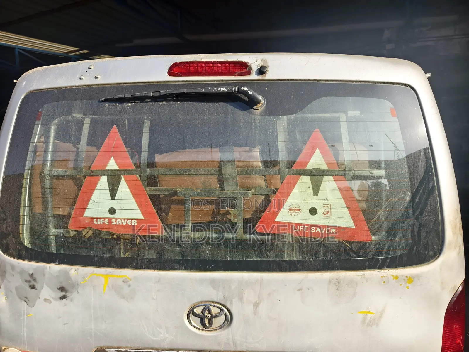 Toyota HiAce 2012 Silver
