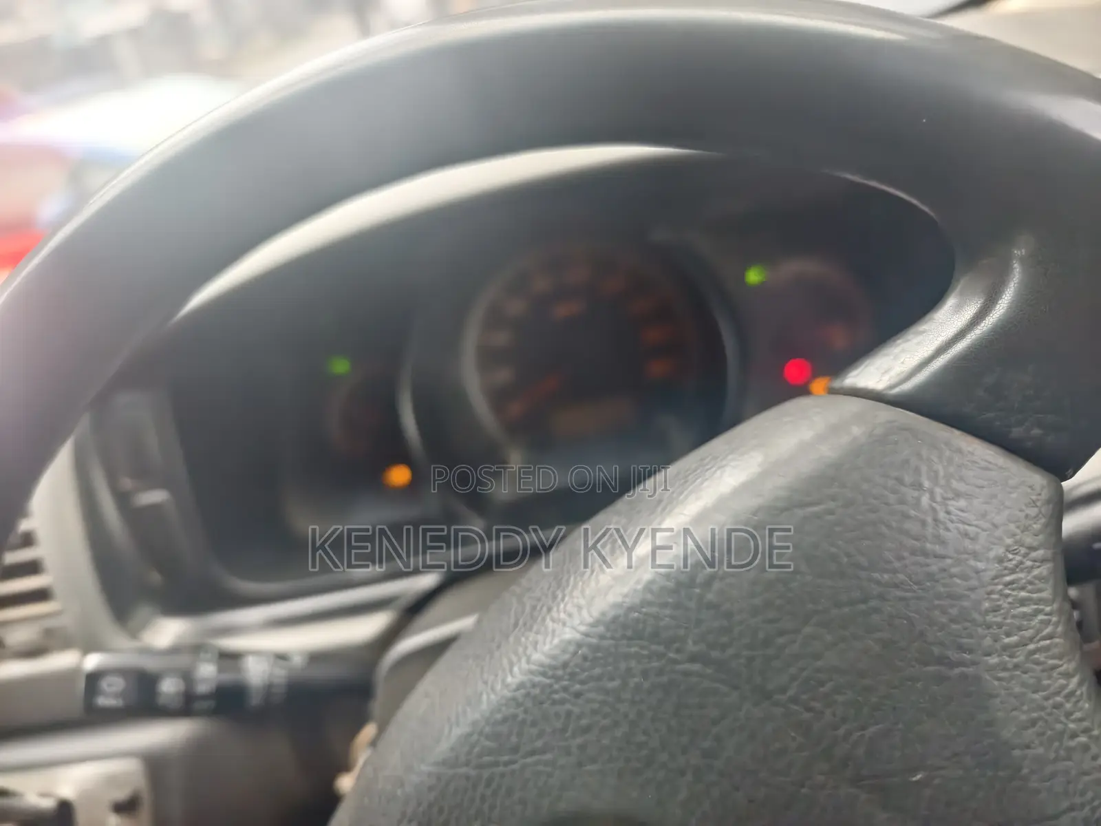 Toyota HiAce 2012 Silver