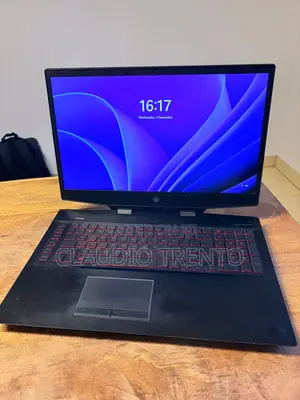 Laptop HP Pavilion 17 24GB Intel Core i5 SSD 512GB