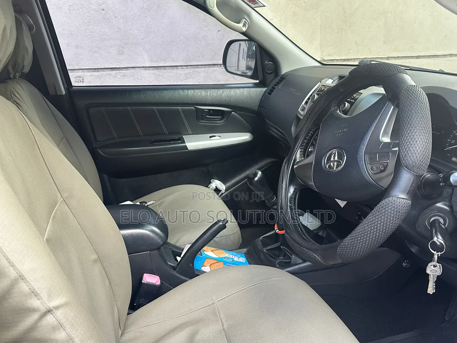 Toyota Hilux SR 4x4 2015 Silver