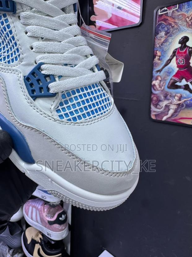 Blue/White Jordan 4 - thumbnail 4