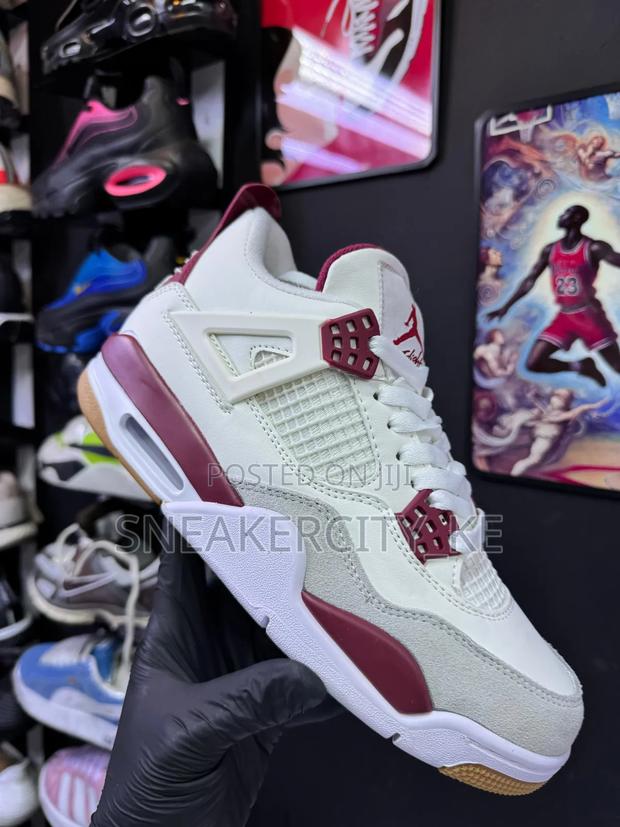 Red/White Jordan 4 - thumbnail 4