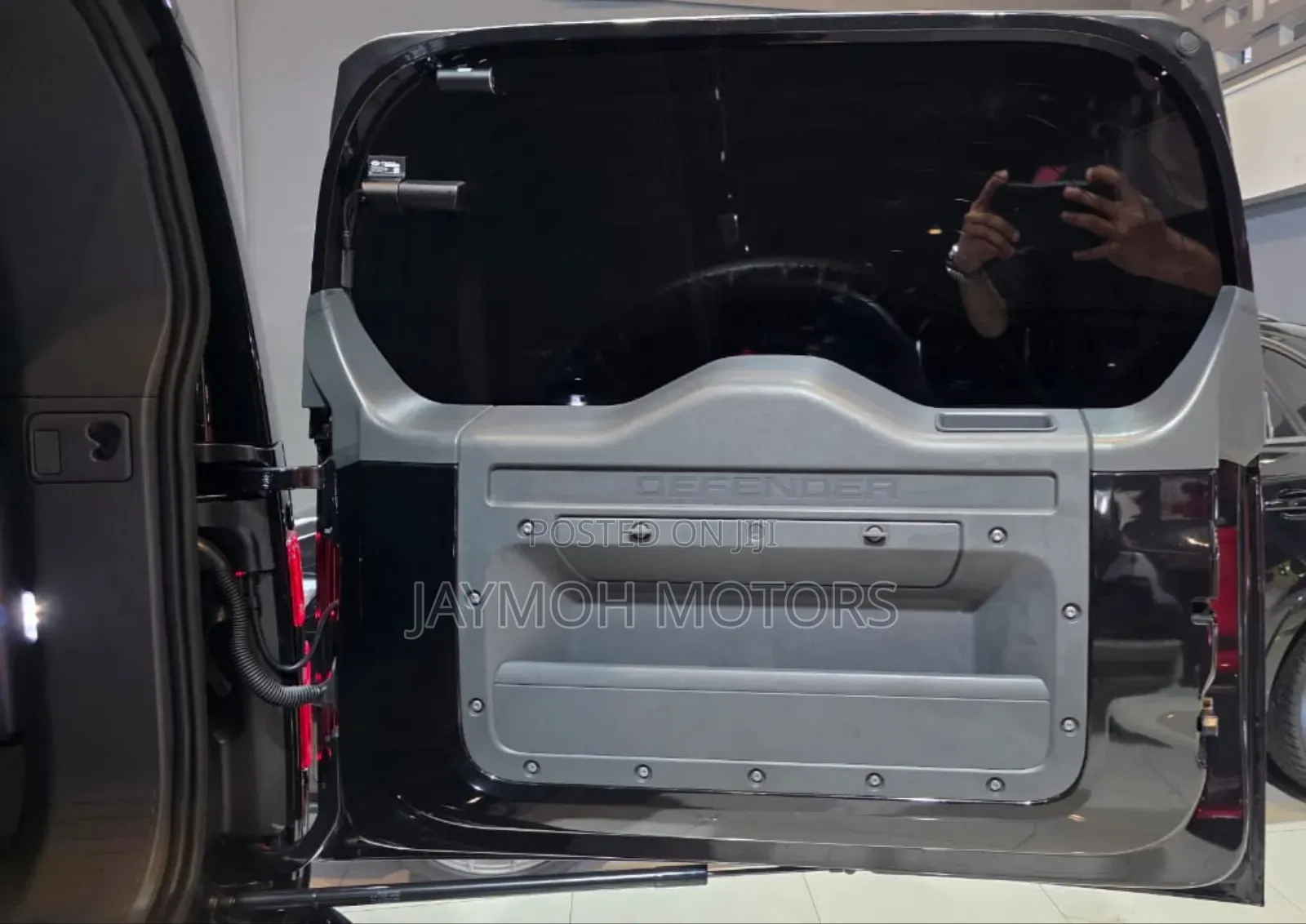 Land Rover Defender 2023 Black