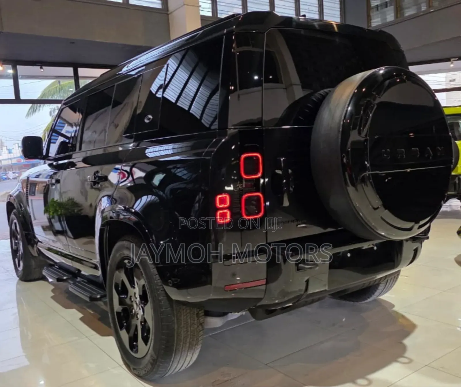 Land Rover Defender 2023 Black