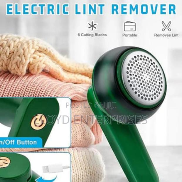 Rechargeable Lint Remover - main view