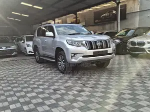 Toyota Land Cruiser Prado 2021 Silver