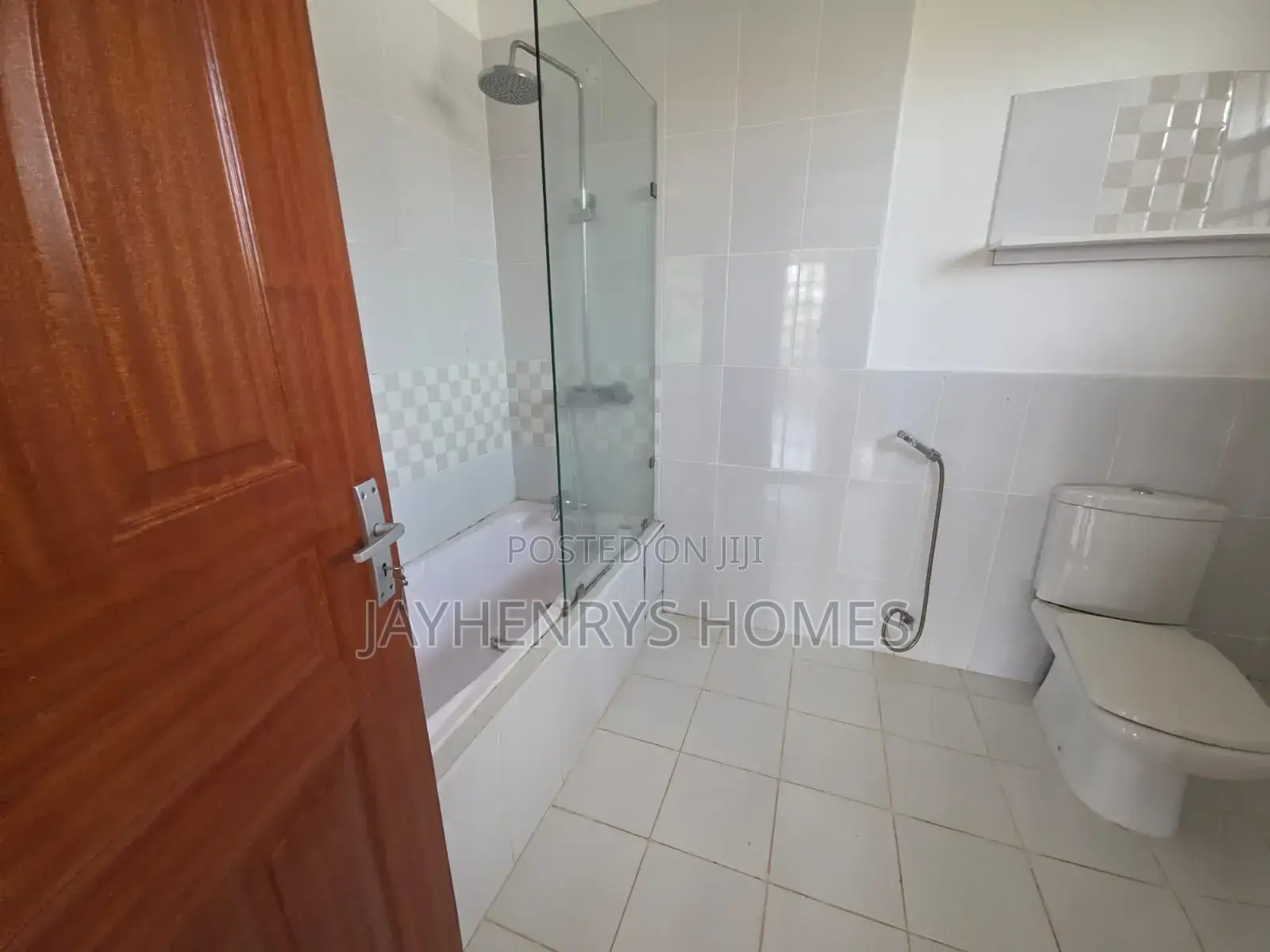 4bdrm House in Rosslyn for sale