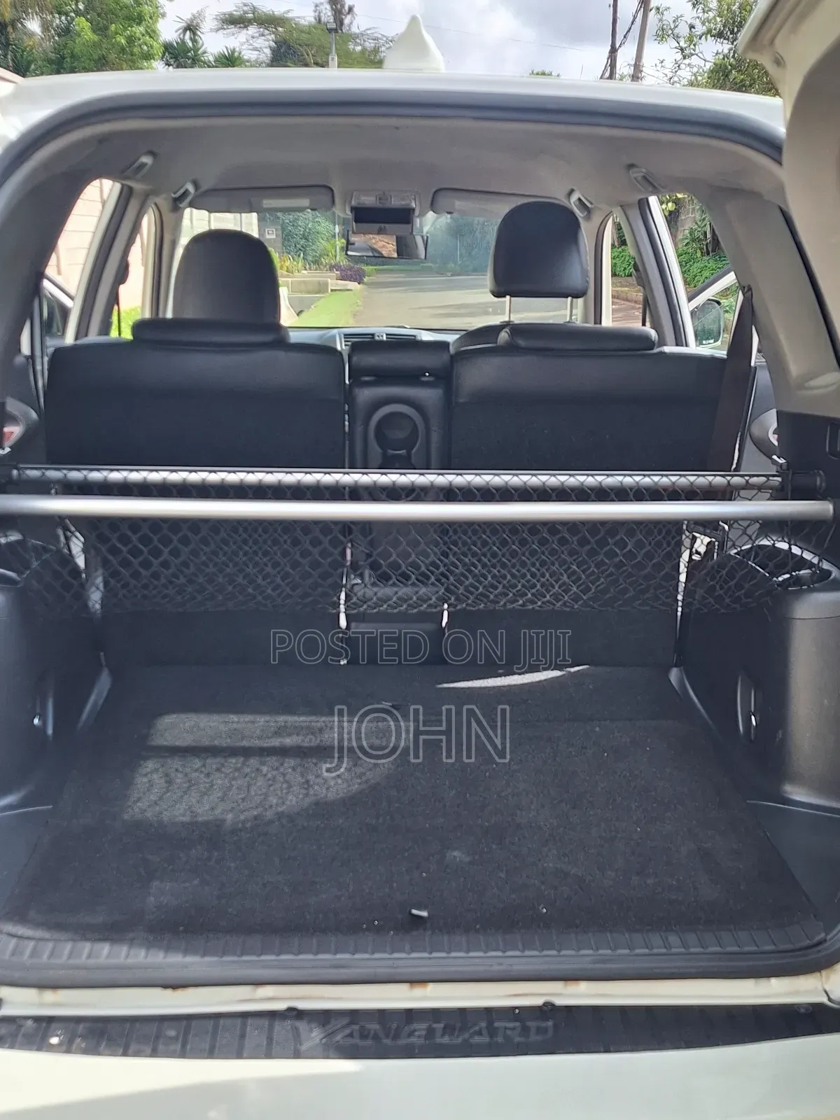 Toyota Vanguard 2012 Pearl