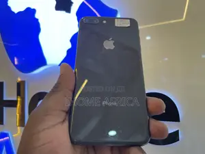 Apple iPhone 8 Plus 64 GB Black