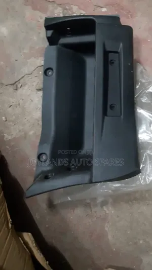 Mitsubishi Fuso Side Stepper