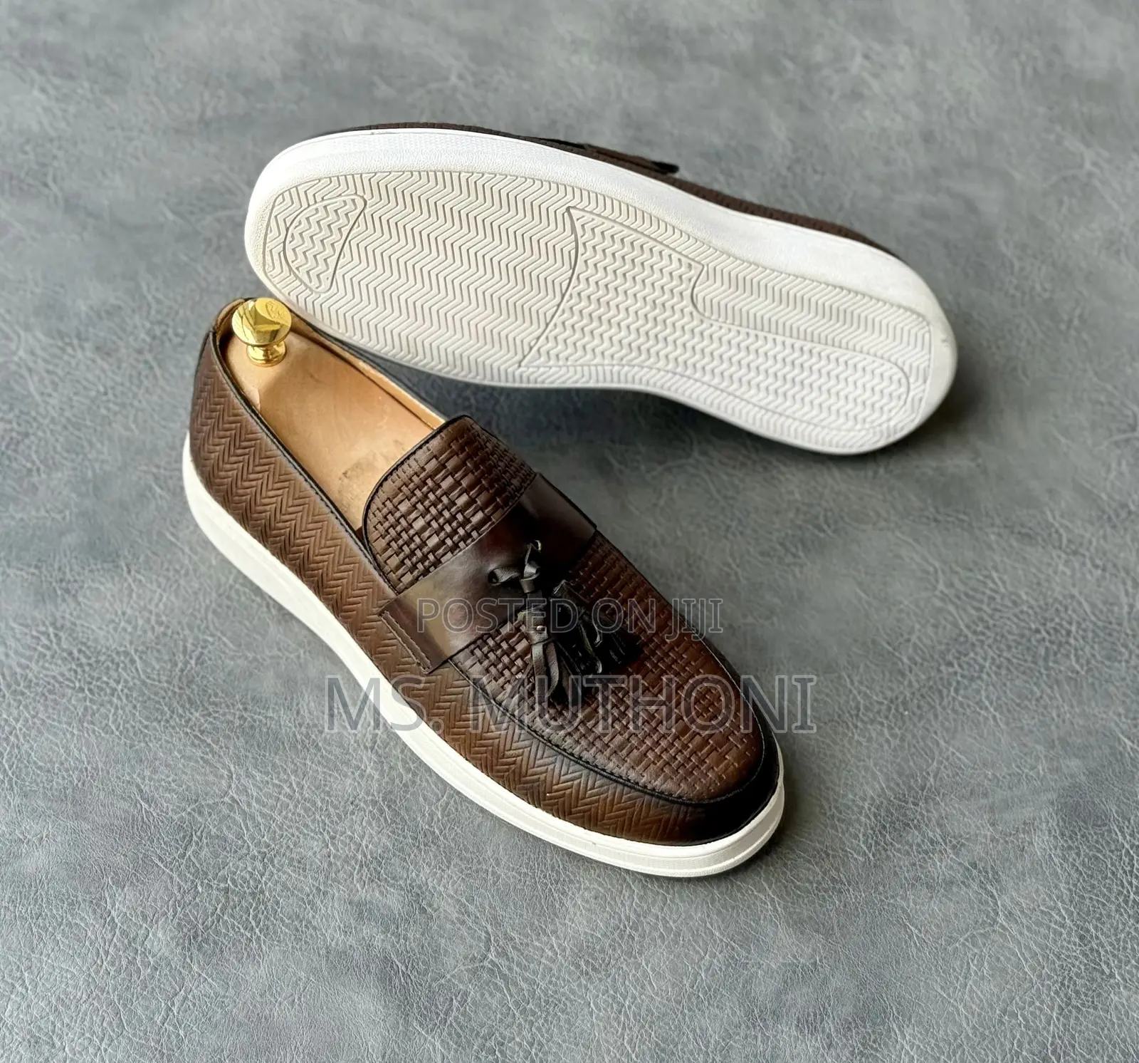 Leather Horsebit Loafers With a Textured Scale Pattern Size 39-46