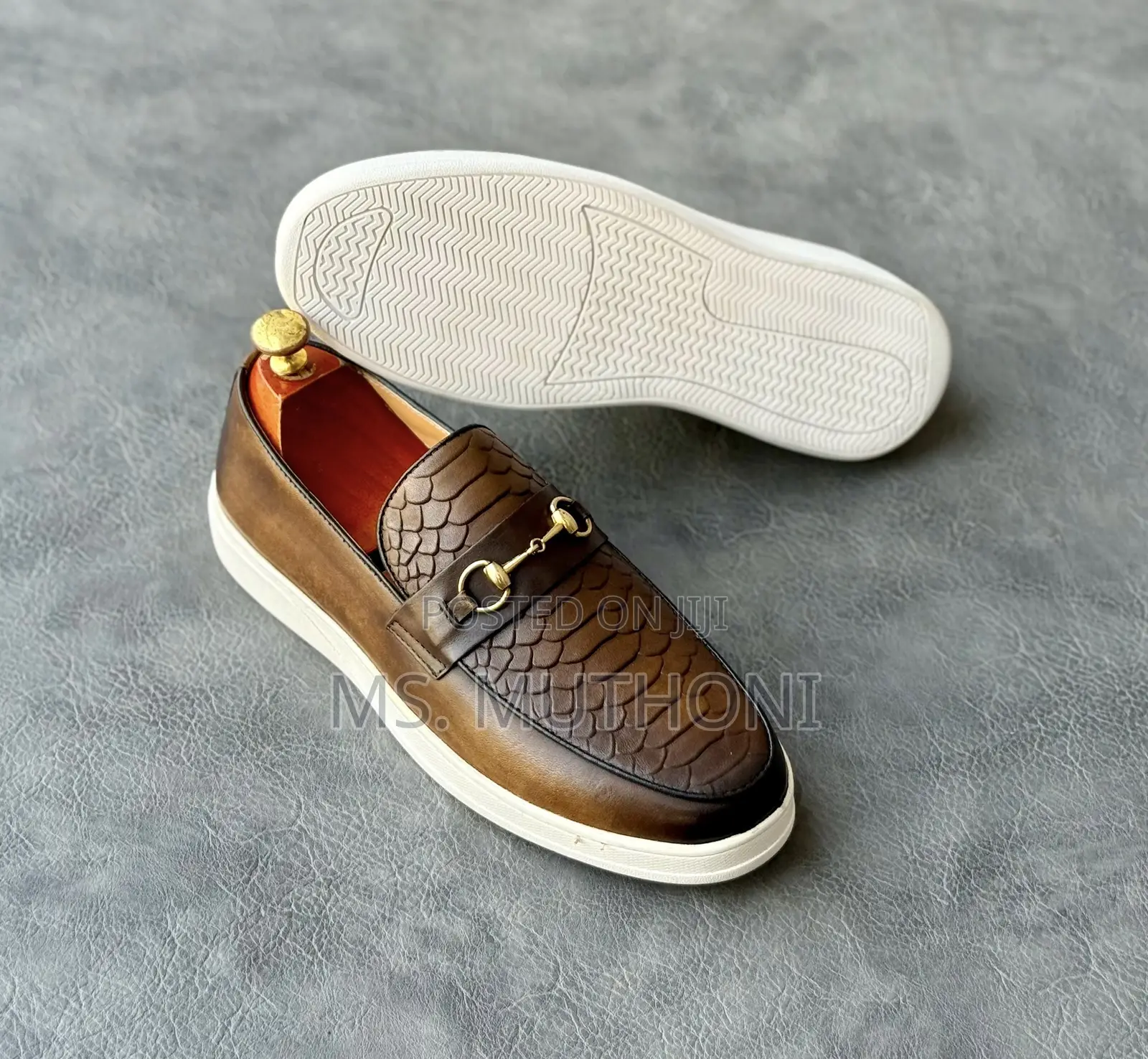 Leather Horsebit Loafers With a Textured Scale Pattern Size 39-46