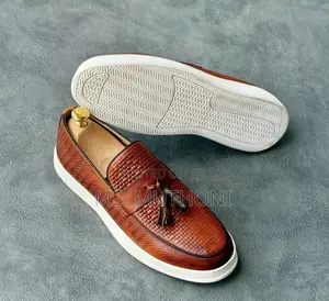 Leather Horsebit Loafers With a Textured Scale Pattern Size 39-46