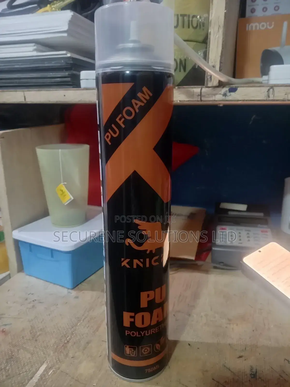 750ml Knicker Pu Foam, a Polyurethane Foam Sealant Spray.