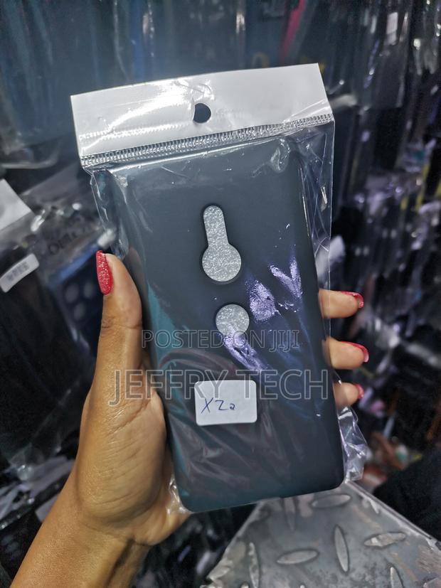 Compeer Sony Xperia Xz2 Slim Shockproof Soft Tpu Silicone Cover - thumbnail 3