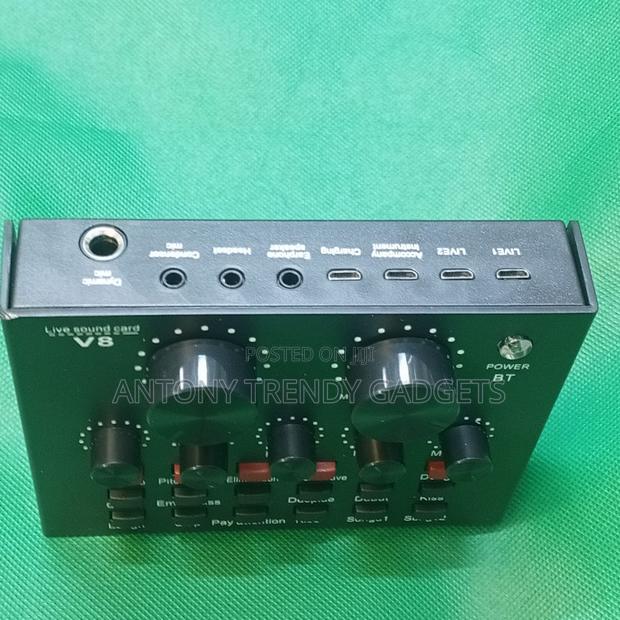 V8 Live Sound Card With Noise Reduction & Multiple Effects