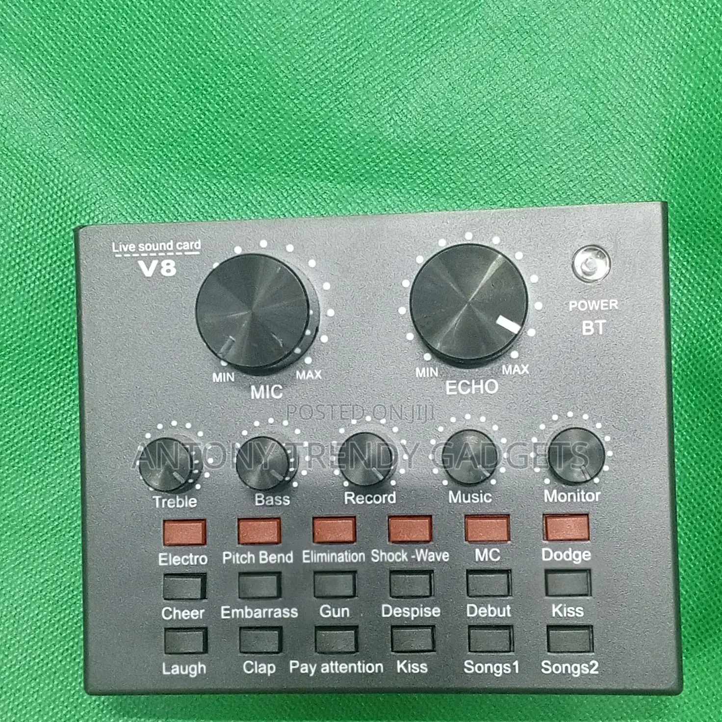 V8 Live Sound Card With Noise Reduction & Multiple Effects