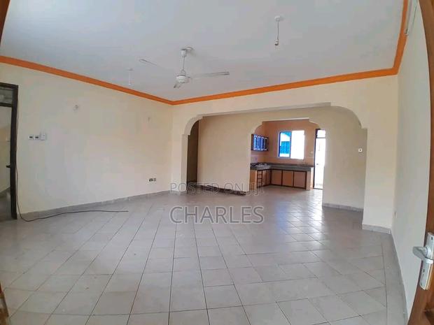 3bdrm Apartment in Nyali Mkomani for rent - thumbnail 3