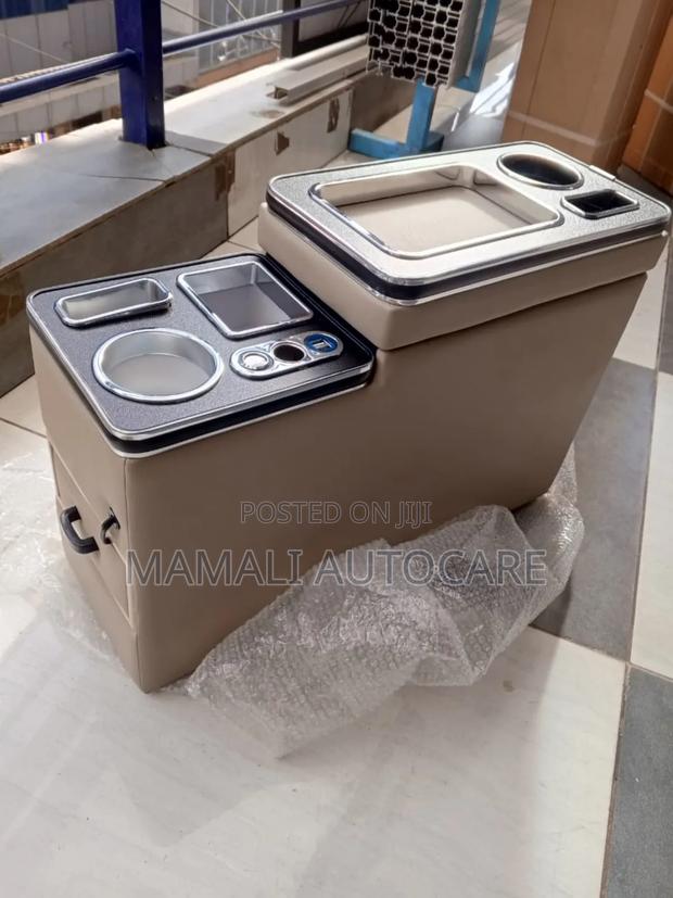 Noah/Voxy Car Armrest – With Usb Charging Lighter - main view