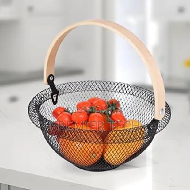 29cm Brim Rounded Mesh Fruit Basket With Bamboo Handle
