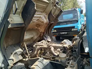Isuzu FRR Water Tank
