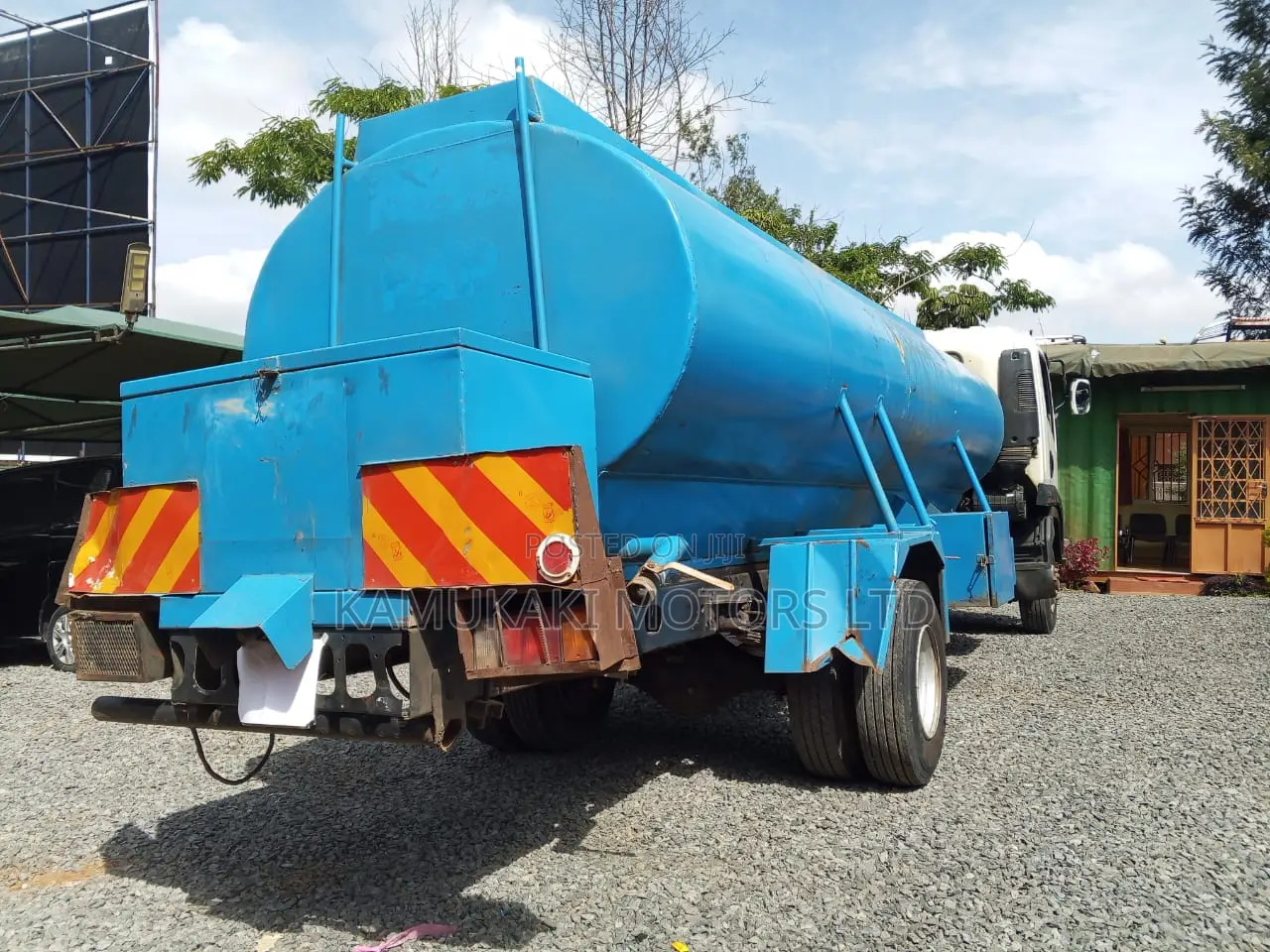 Isuzu FRR Water Tank