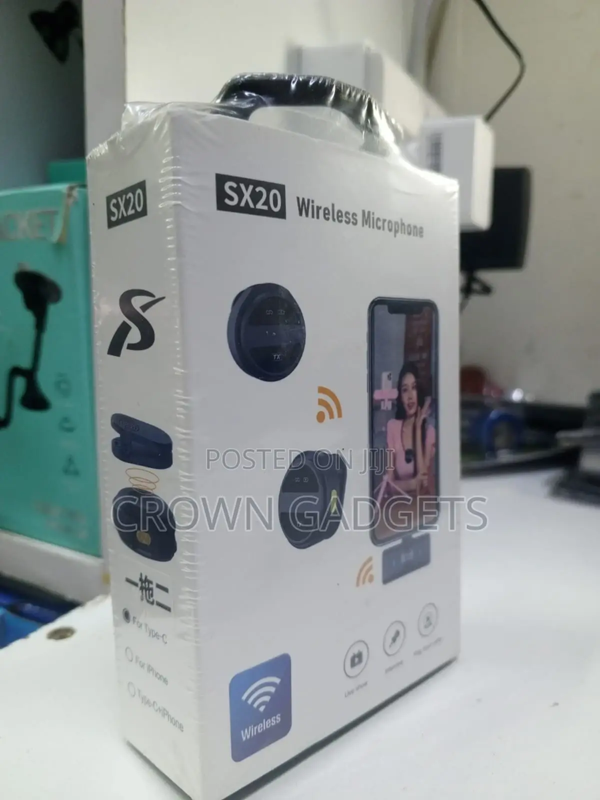 Sx20 Plug-and-Play Wireless Mic With 20m Transmission