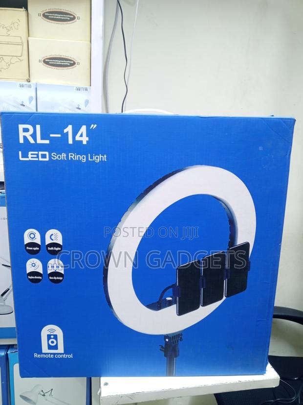 14-Inch Dimmable Ring Light for Live Streaming Makeup - thumbnail 2