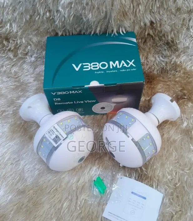 Indoor /Outdoor V380 Max D8 Bulb CCTV Indoor Camera