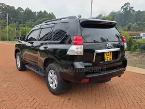 Toyota Land Cruiser Prado 2012 Black
