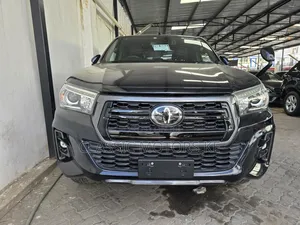 Toyota Hilux SR5+ 4x4 2019 Black