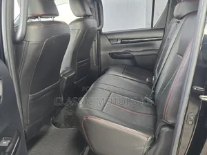 Toyota Hilux SR5+ 4x4 2019 Black