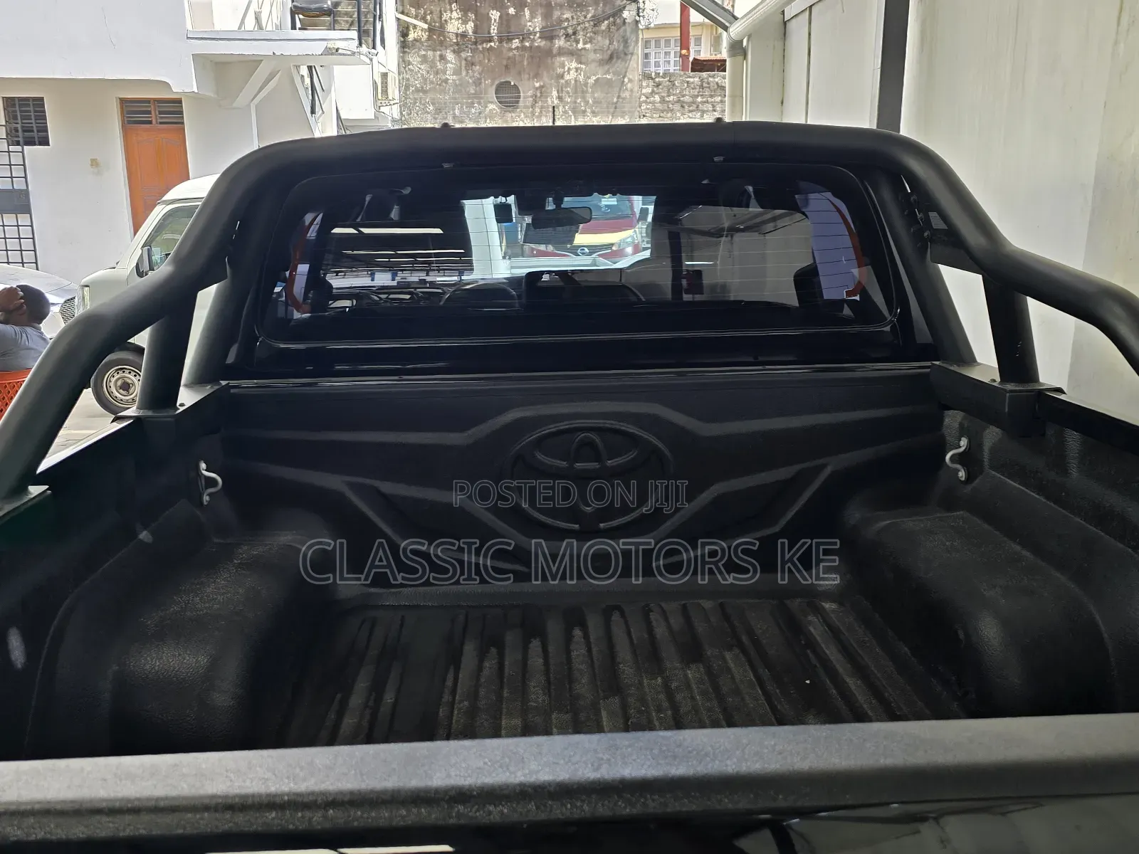 Toyota Hilux SR5+ 4x4 2019 Black