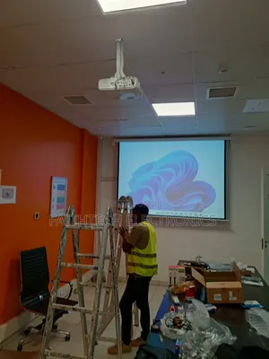 Electric Projector Screen Installation – Professional Neat Work”