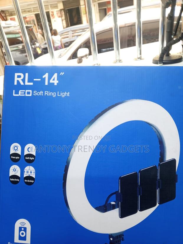 14-inch Rl-14 Dimmable Led Ring Light For Video & Makeup - thumbnail 3