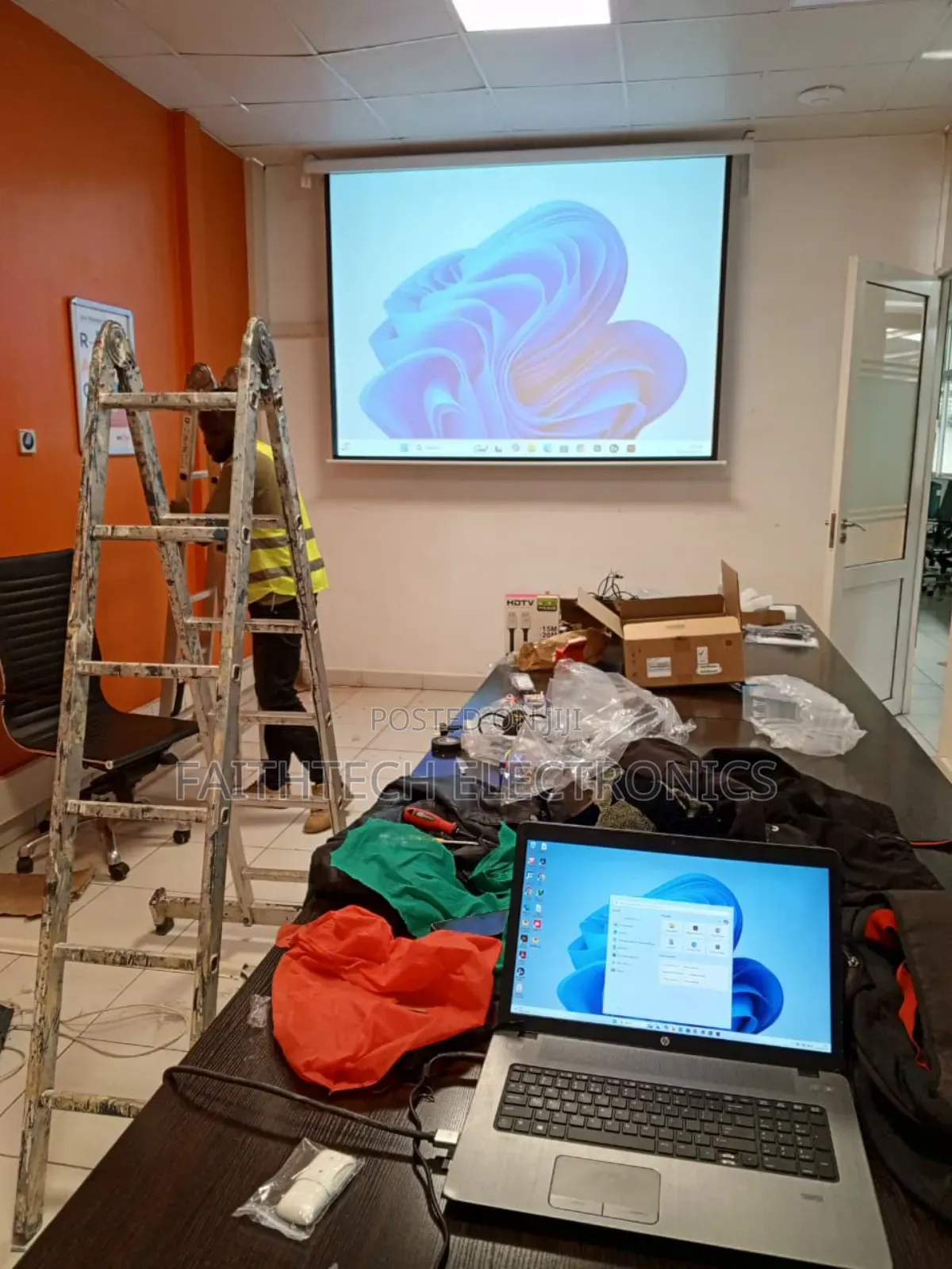 Electric Projector Screen Installation Affordable Prices