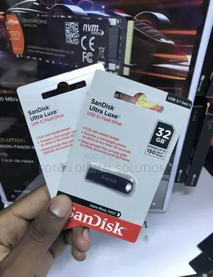 Sandisk Ultra Luxe 32gb Usb 3.0 Flash Drive - Sleek Metal