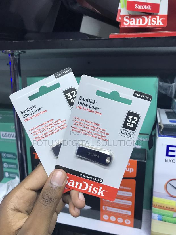 Sandisk Ultra Luxe 32gb - High-Speed Backup Drive