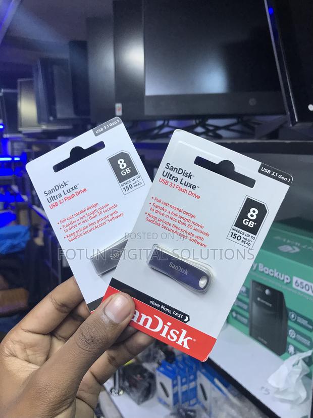 Sandisk Ultra Luxe 8gb Flash Drive - Sleek Metal Design