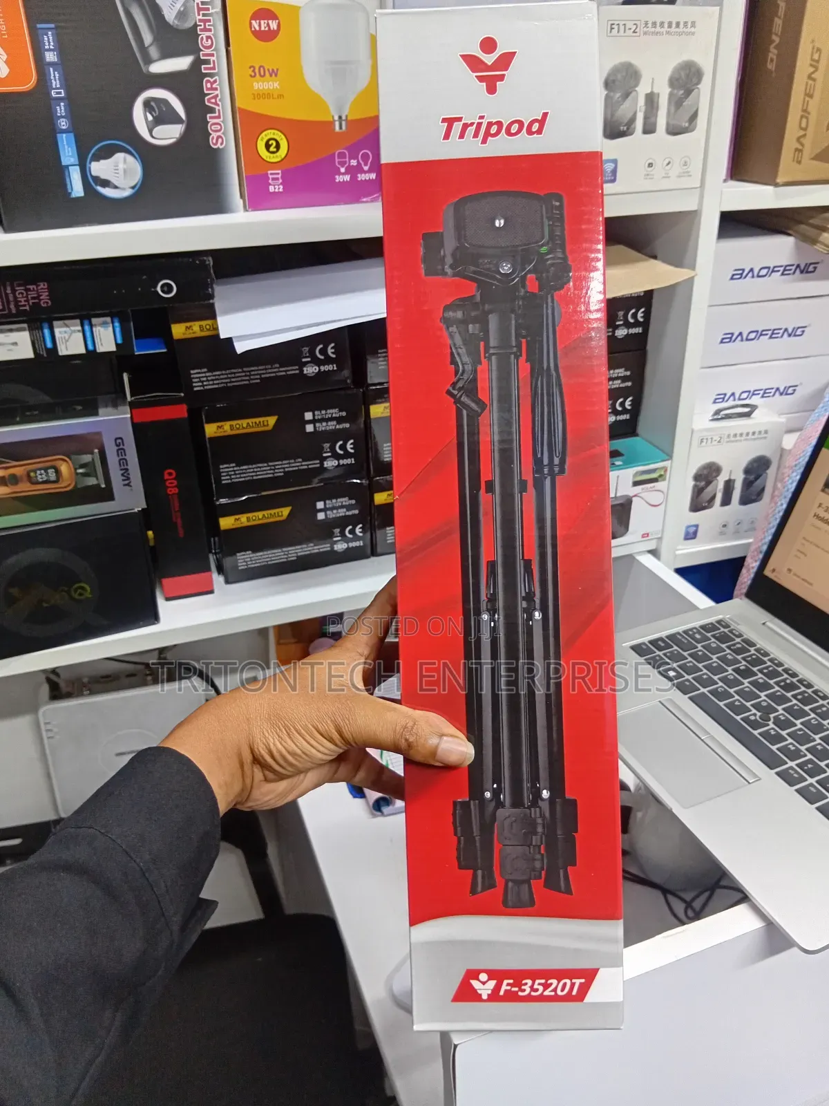 F 3520 Tripod Stand for Phone and Camera