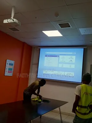 Automatic Projector Screen for Sale – Remote Controlled 120" by 120"