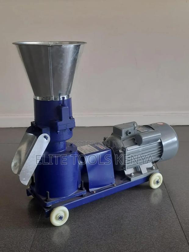 Pt1500 Milano Pellet Machine Complete With 5hp Motor for Fast Output - main view