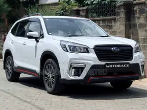 Subaru Forester Premium AWD 2019 White