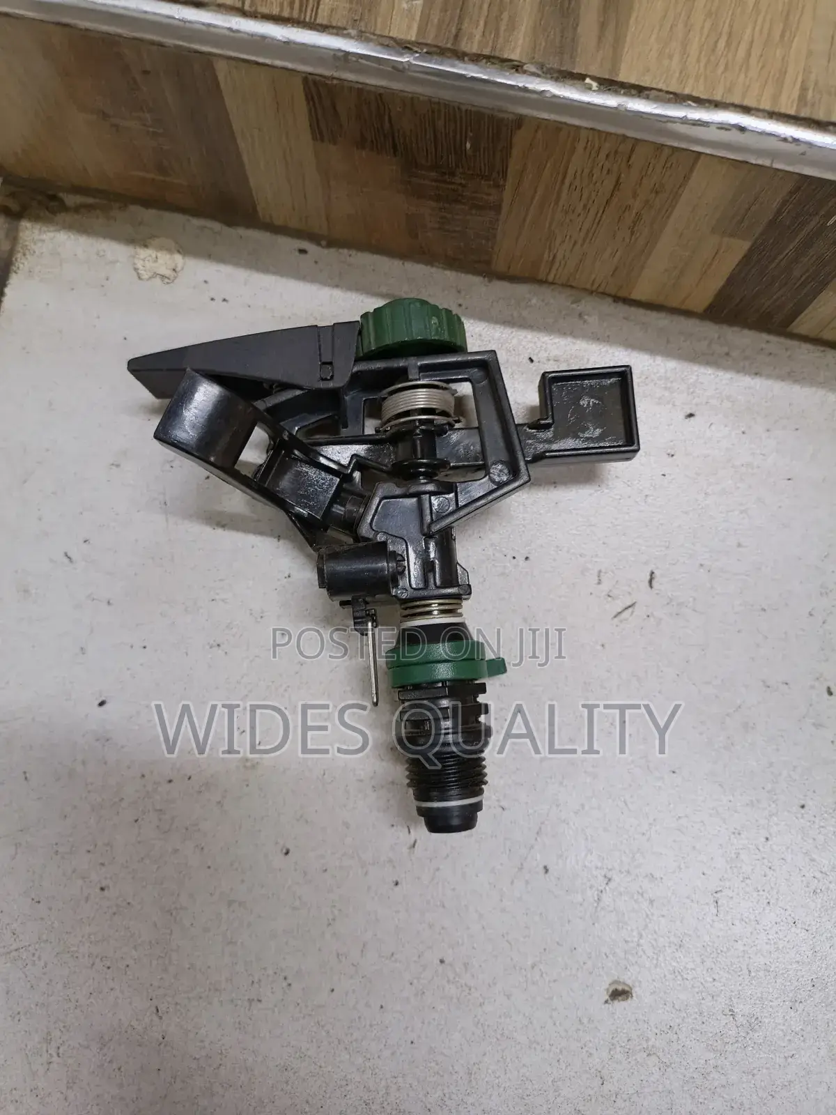 Impact Sprinkler Head. Overhead Water Sprinkler